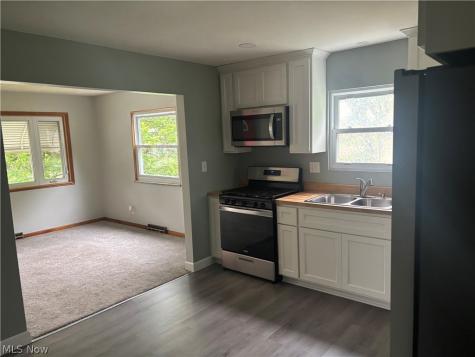 2265 S Hawkins Avenue Akron OH 44314