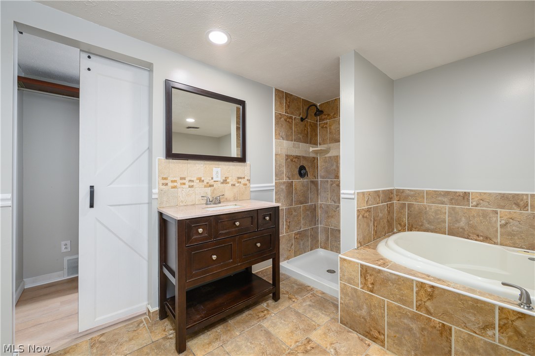 3169 Raceside Drive Akron OH 44319