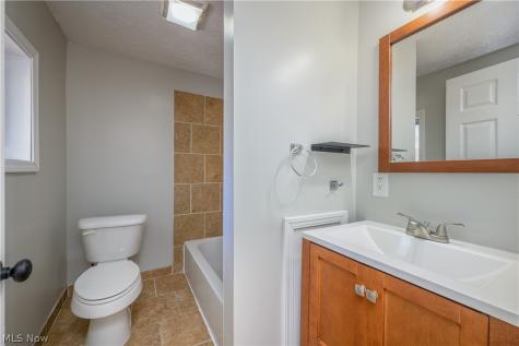 3169 Raceside Drive Akron OH 44319
