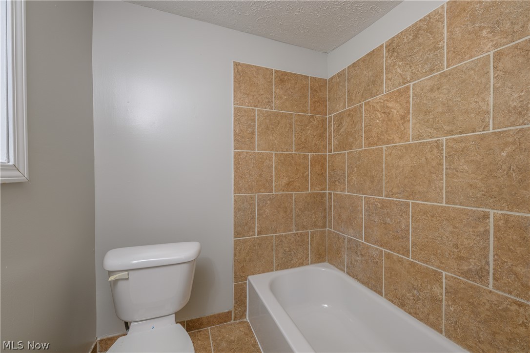3169 Raceside Drive Akron OH 44319