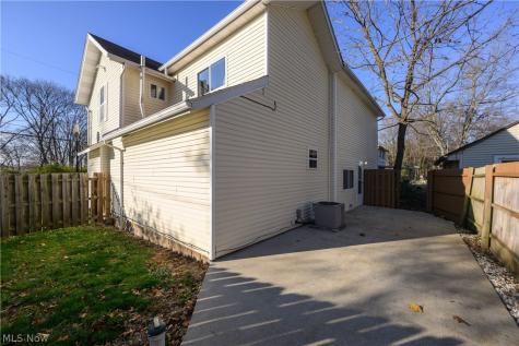 3169 Raceside Drive Akron OH 44319