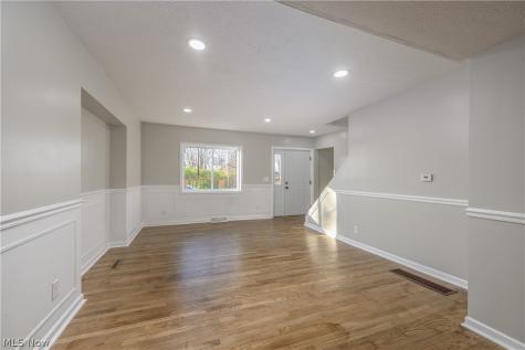 3169 Raceside Drive Akron OH 44319