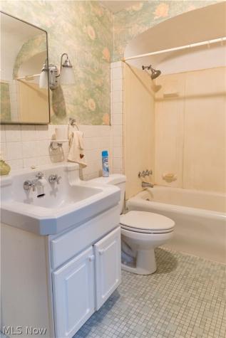 176 Stanford Road Berea OH 44017