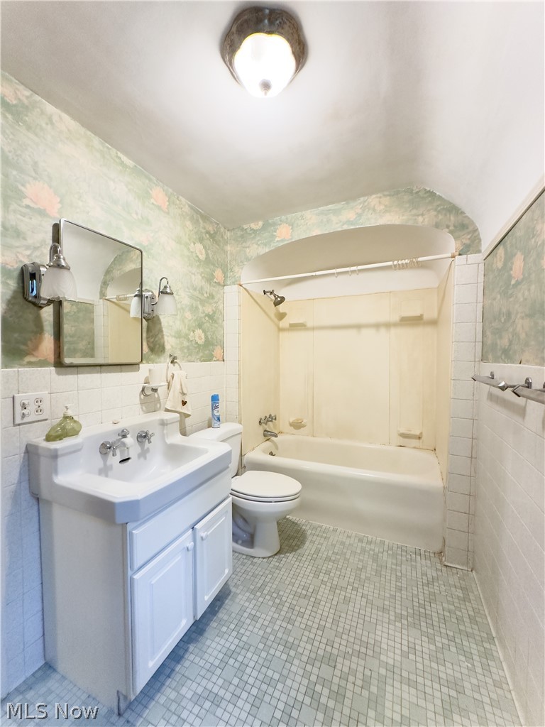 176 Stanford Road Berea OH 44017