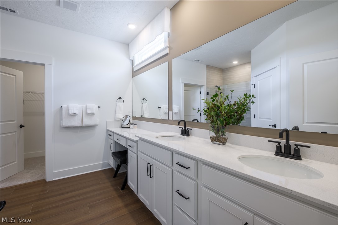 6718 Montville Reserve Lane Medina OH 44256