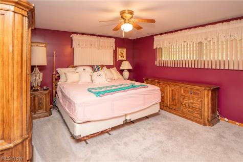 5345 Schario Road NW Canton OH 44718