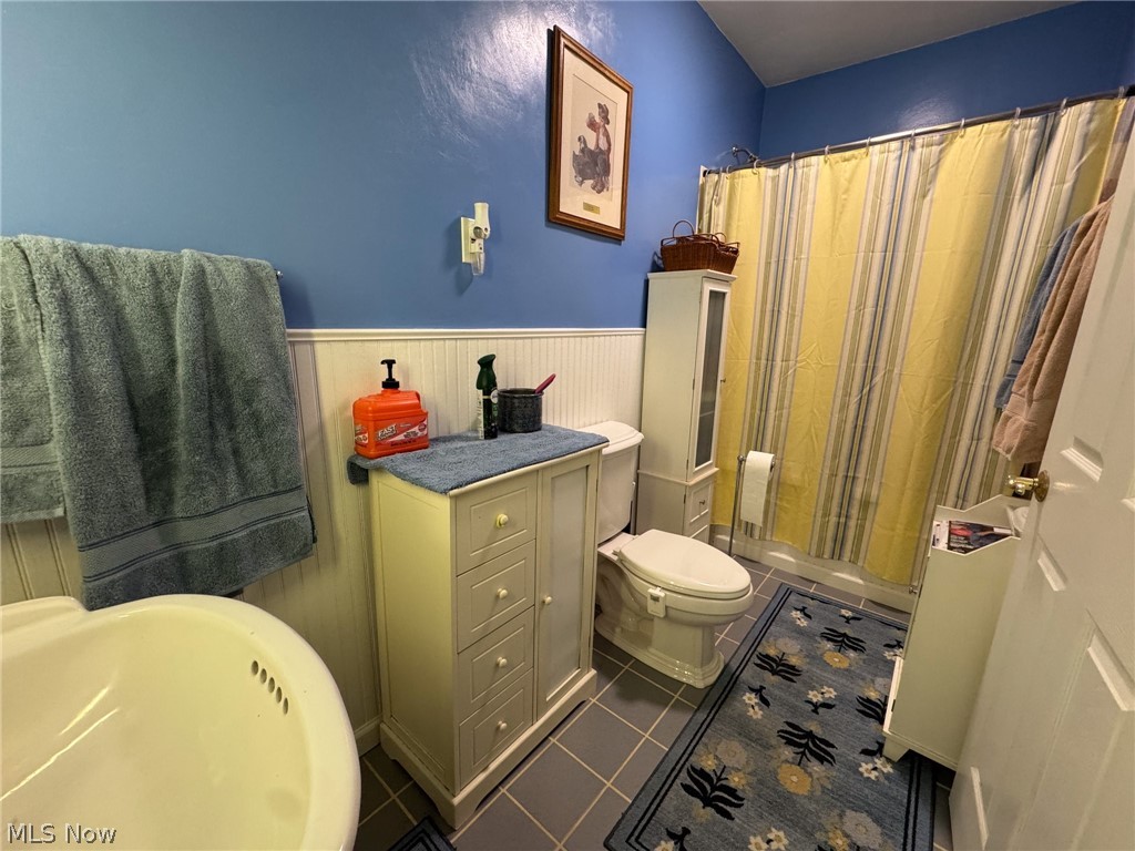 7305 S Duck Creek Road Berlin Center OH 44401