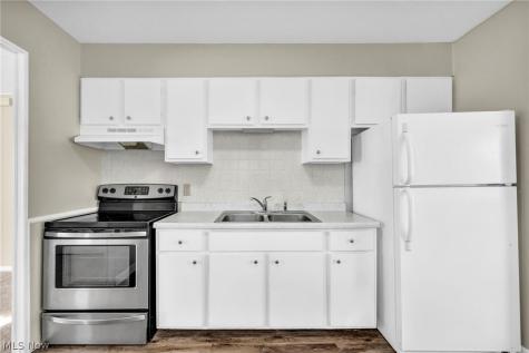 393 W Grace Street Bedford OH 44146