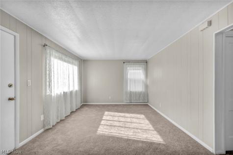 393 W Grace Street Bedford OH 44146