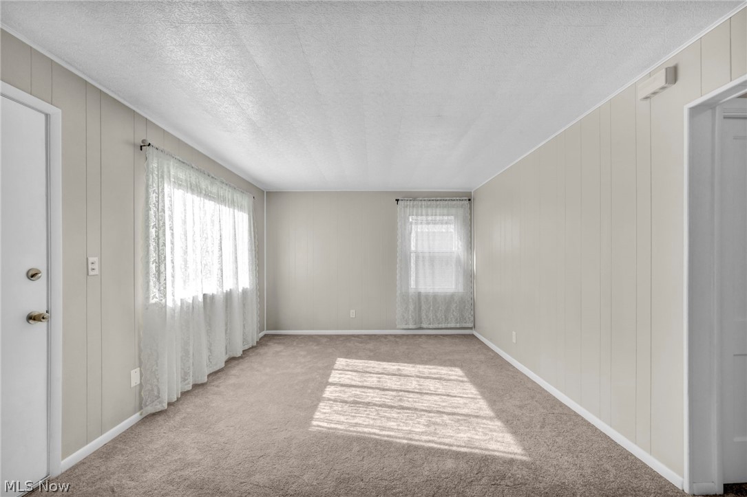 393 W Grace Street Bedford OH 44146