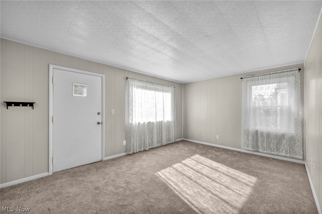 393 W Grace Street Bedford OH 44146