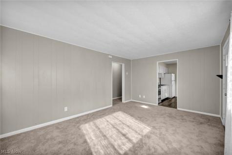 393 W Grace Street Bedford OH 44146
