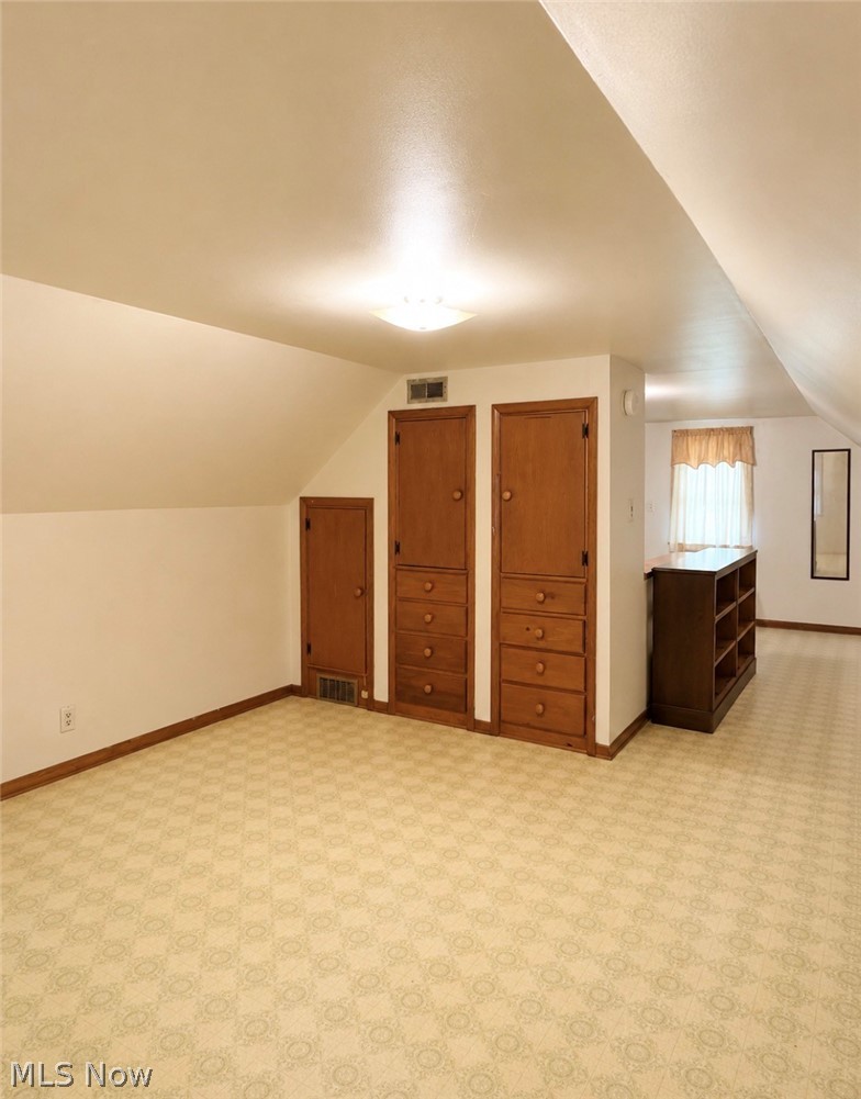 910 E 14th Street Ashtabula OH 44004