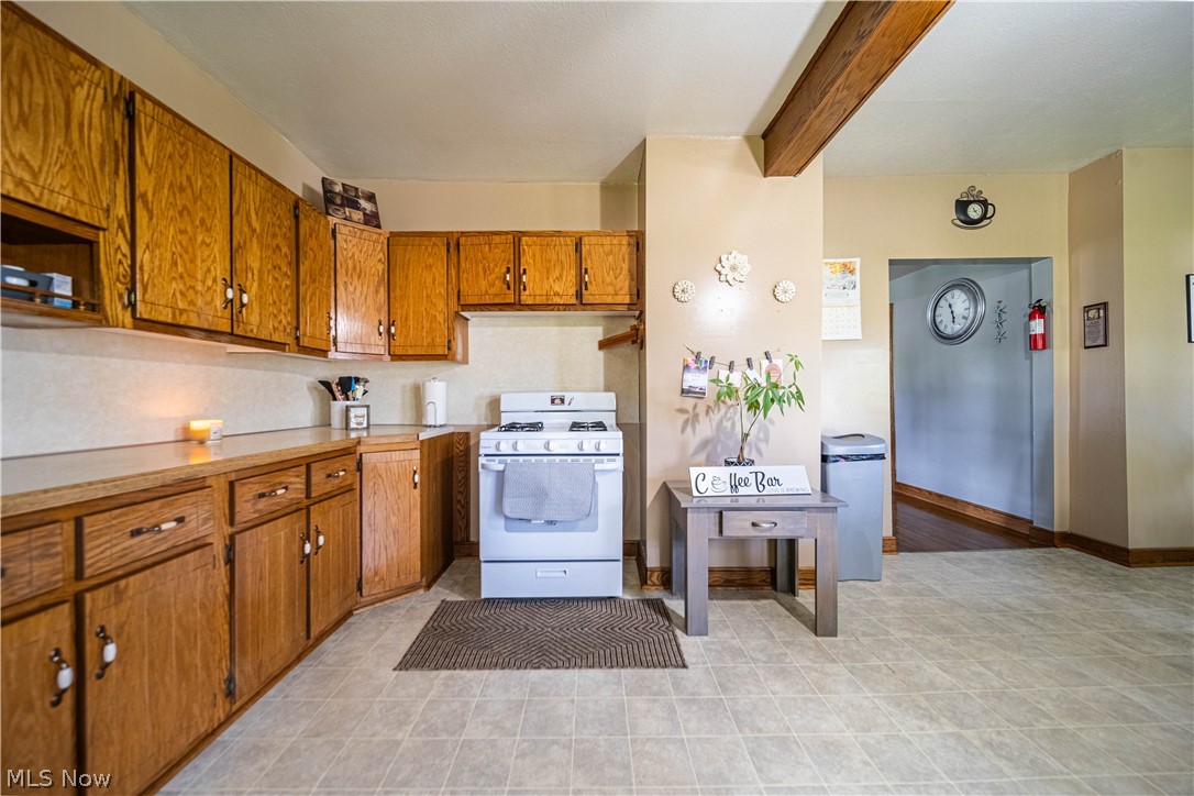 16494 Madison Road Middlefield OH 44062