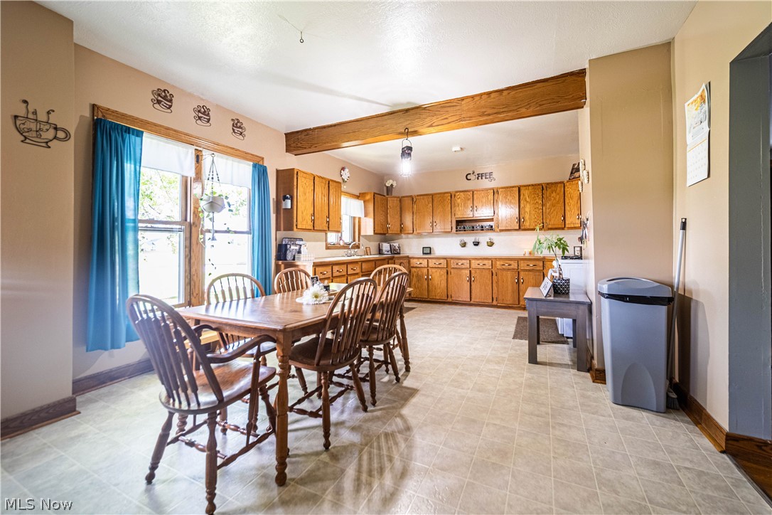16494 Madison Road Middlefield OH 44062