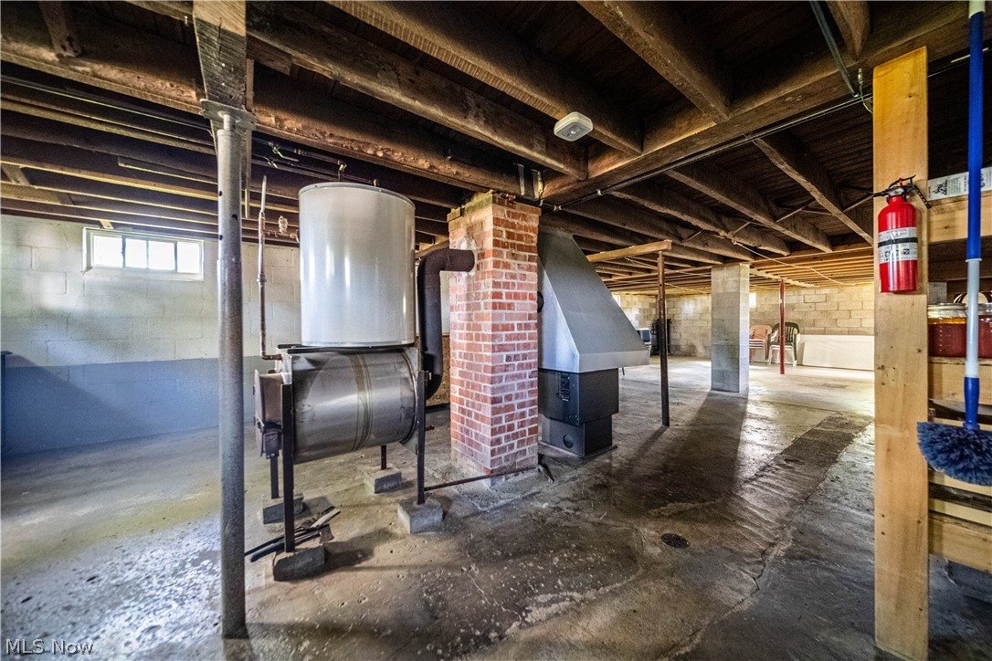 16494 Madison Road Middlefield OH 44062