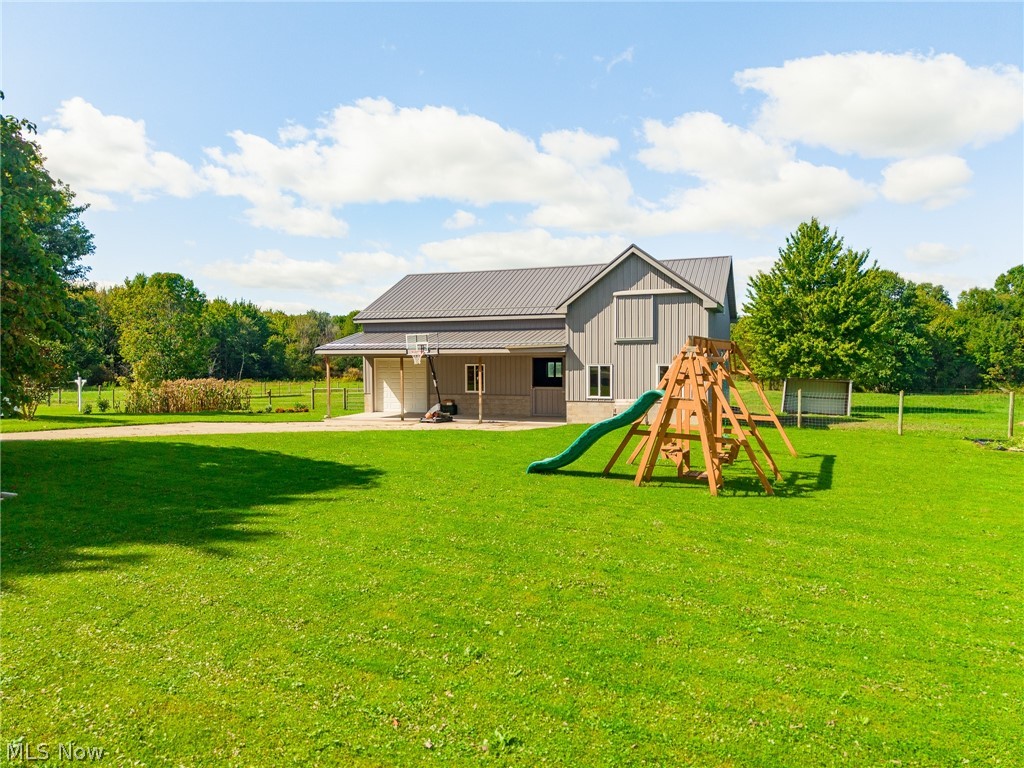 16494 Madison Road Middlefield OH 44062