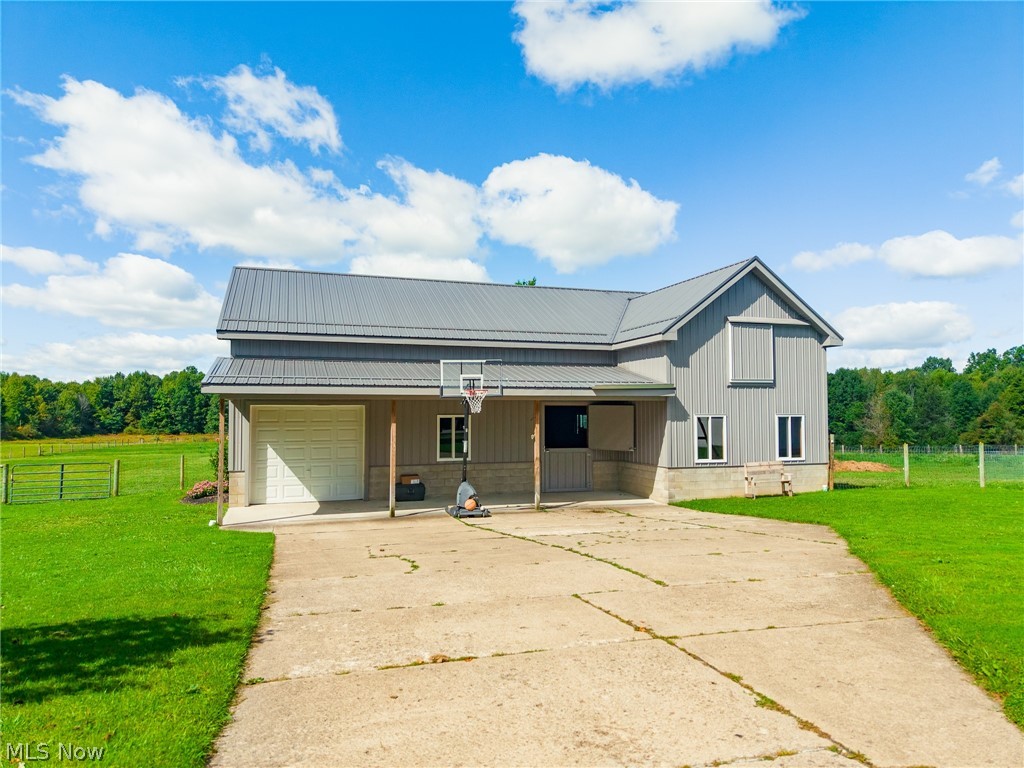 16494 Madison Road Middlefield OH 44062