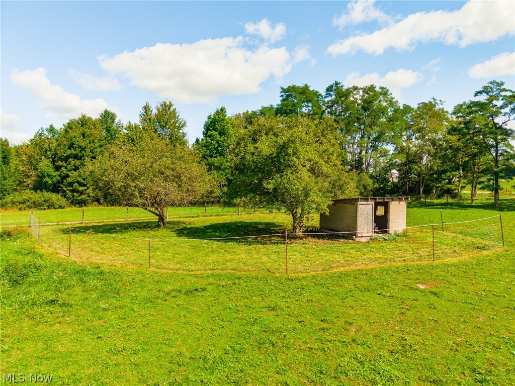 16494 Madison Road Middlefield OH 44062