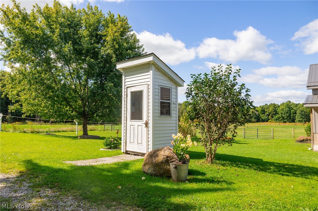 16494 Madison Road Middlefield OH 44062