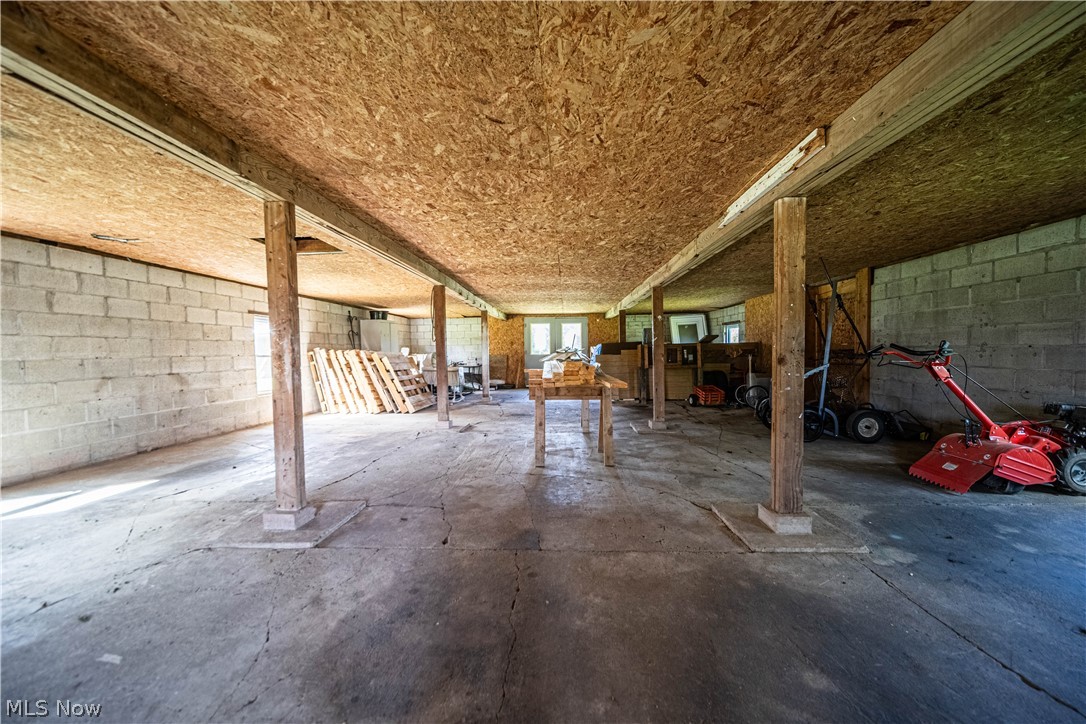 16494 Madison Road Middlefield OH 44062
