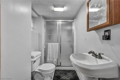 3222 W 115th Street Cleveland OH 44111