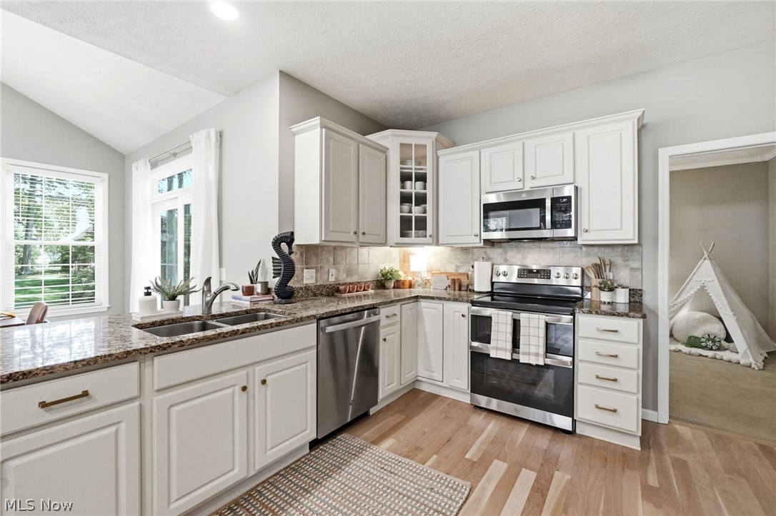 333 Waterside Drive Avon Lake OH 44012