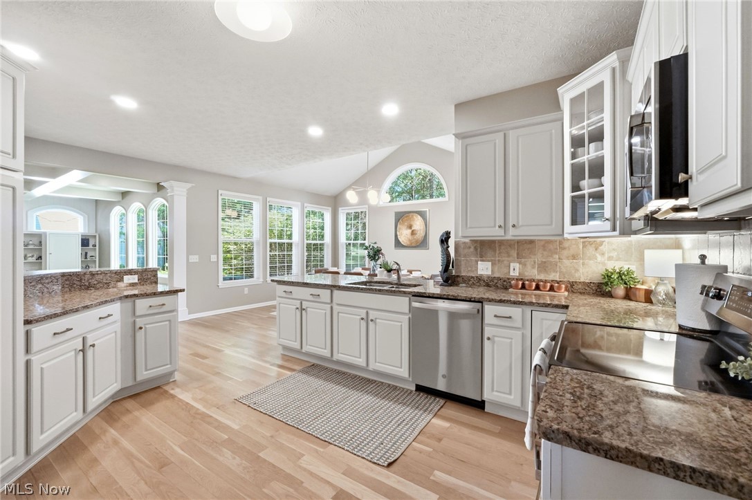 333 Waterside Drive Avon Lake OH 44012