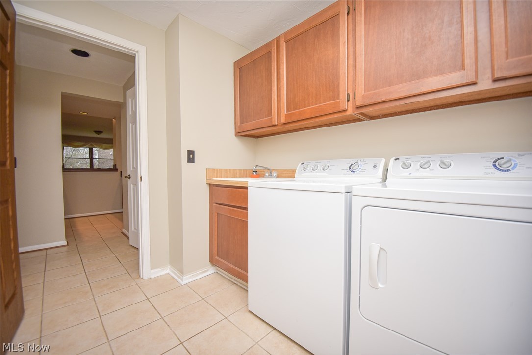 18086 Winchester Court Strongsville OH 44136