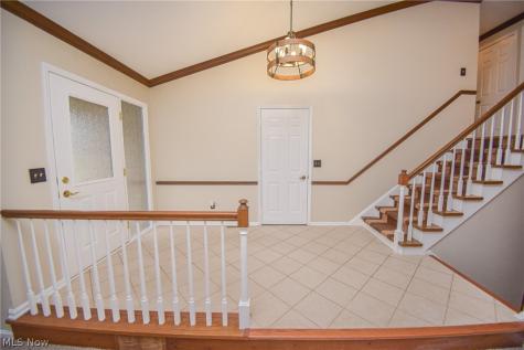 18086 Winchester Court Strongsville OH 44136