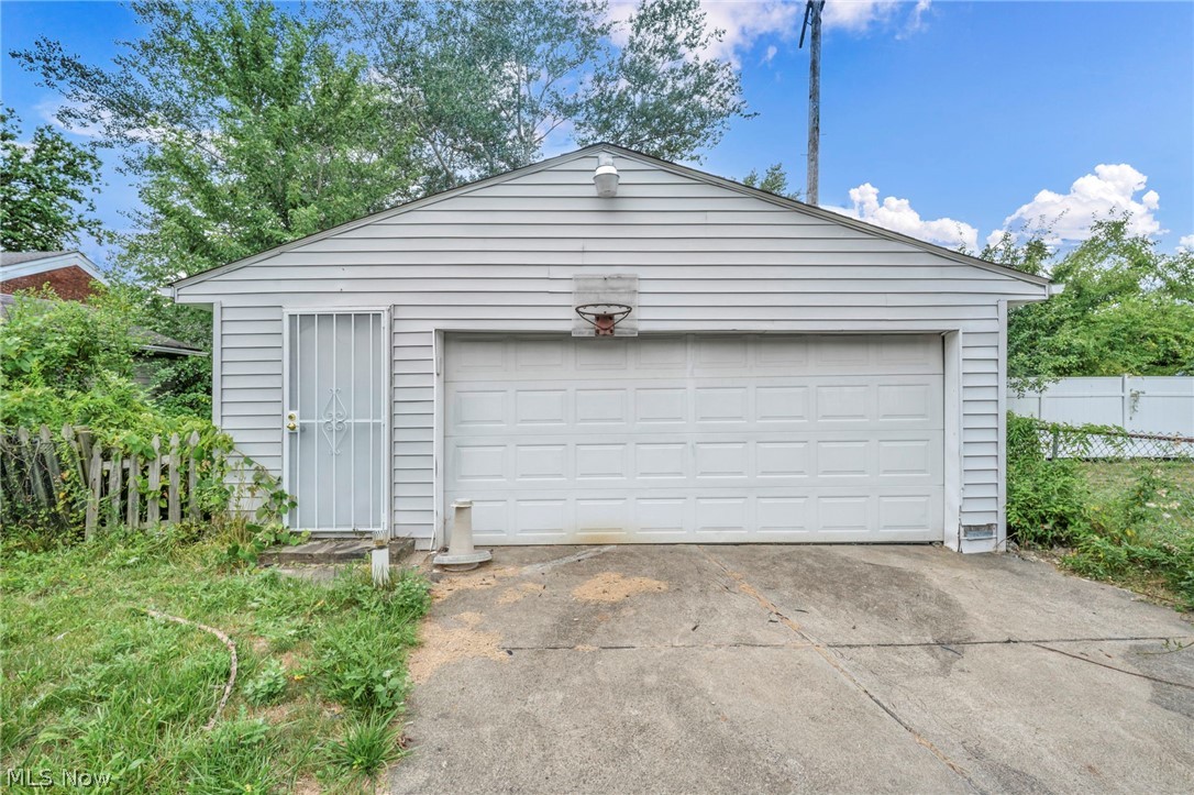 4008 E 186th Street Cleveland OH 44122