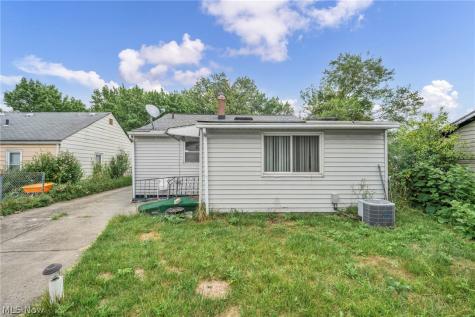 4008 E 186th Street Cleveland OH 44122