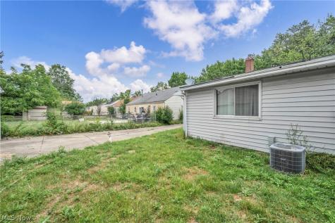 4008 E 186th Street Cleveland OH 44122