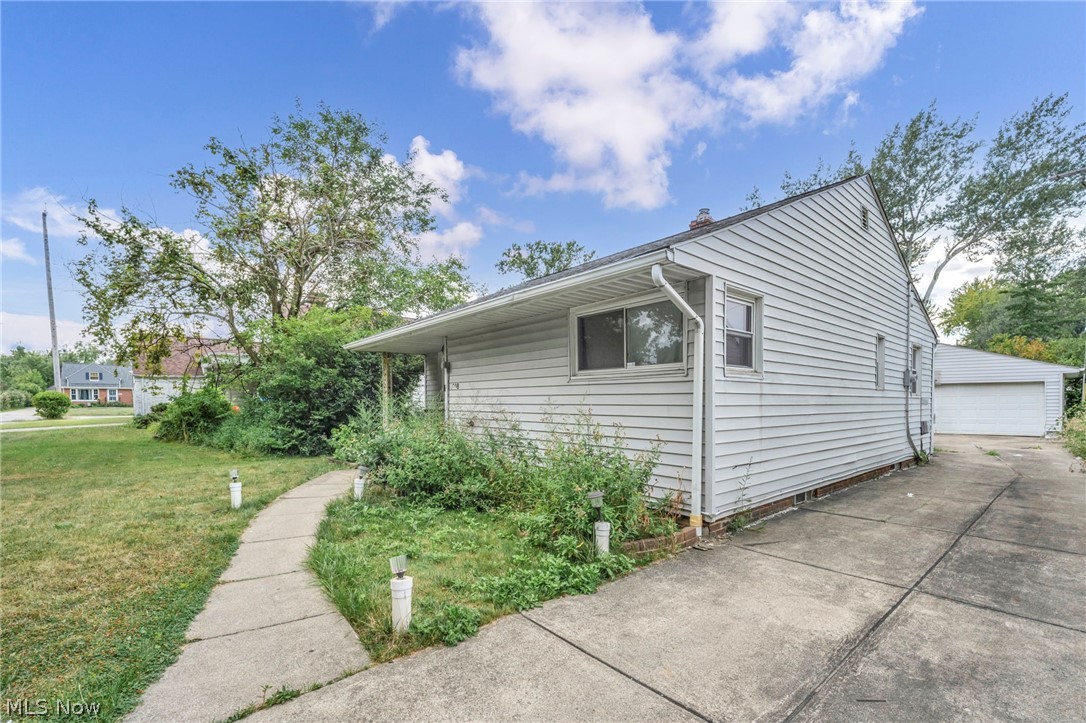 4008 E 186th Street Cleveland OH 44122