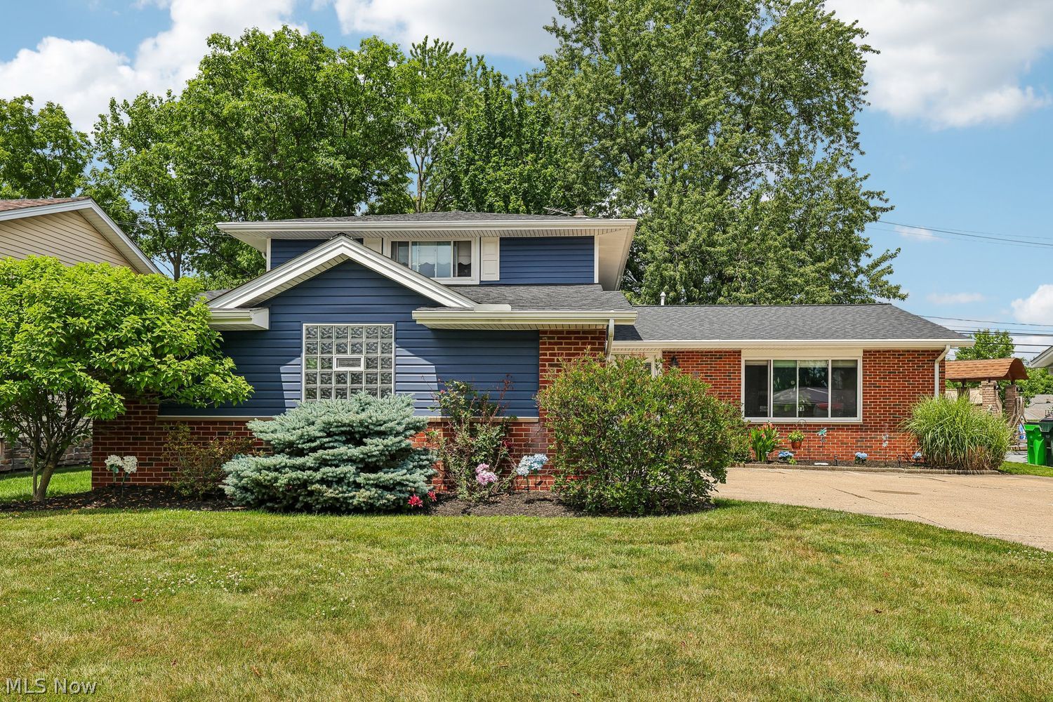 5935 Ashcroft Drive Mayfield Heights OH 44124