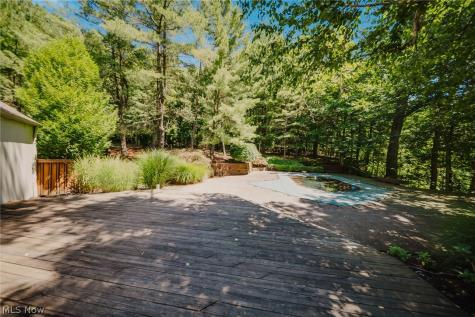 999 Chestnut Run Gates Mills OH 44040