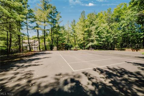 999 Chestnut Run Gates Mills OH 44040