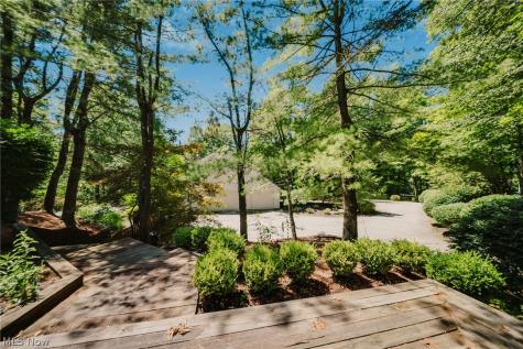999 Chestnut Run Gates Mills OH 44040