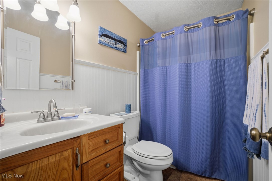 11800 Bass Lake Road Chardon OH 44024