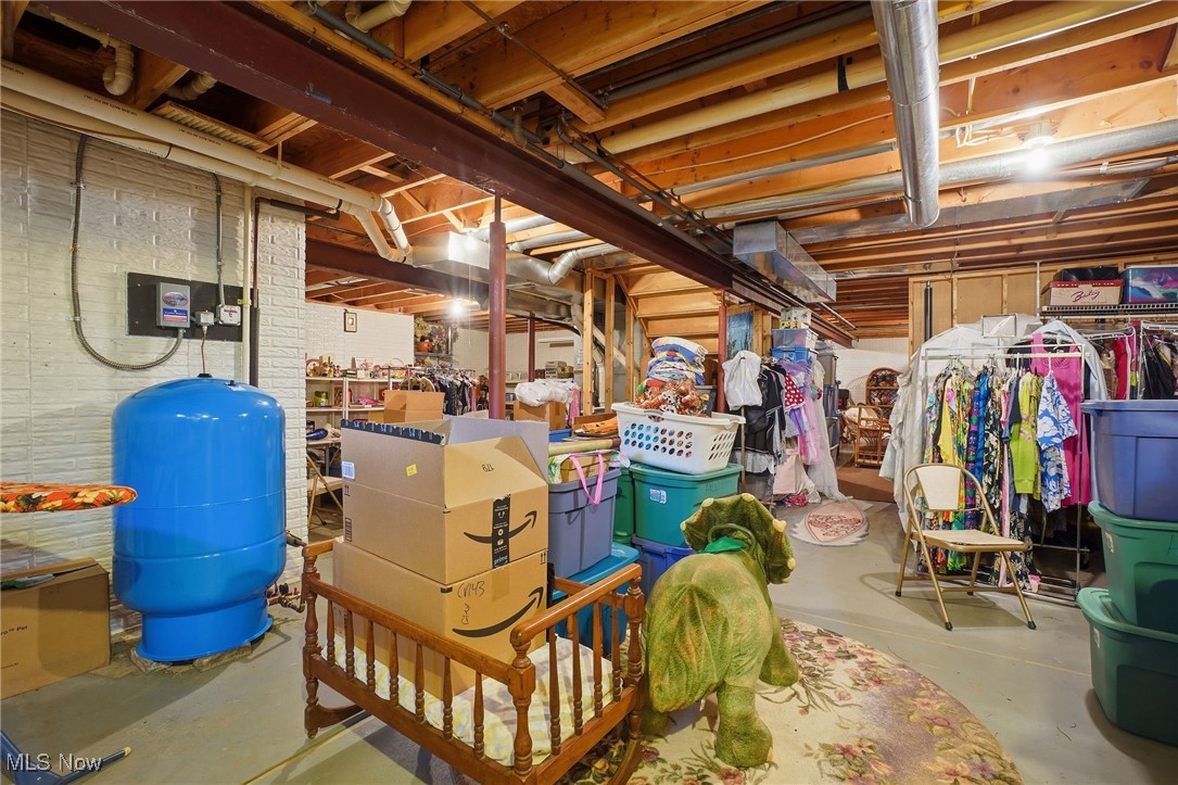 11800 Bass Lake Road Chardon OH 44024