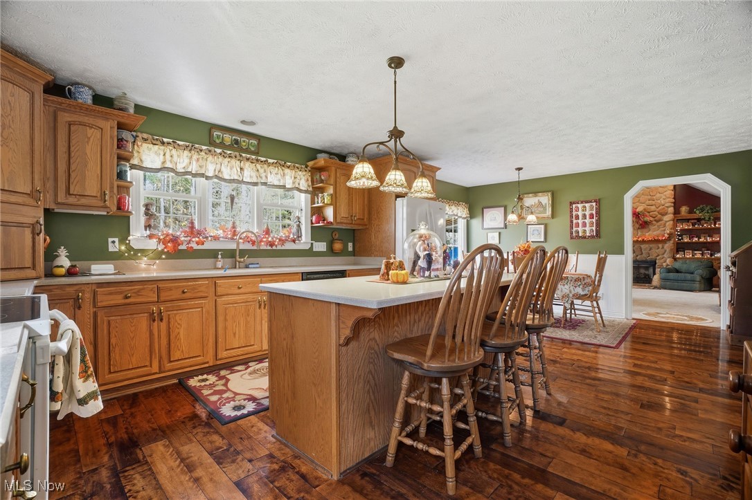 11800 Bass Lake Road Chardon OH 44024