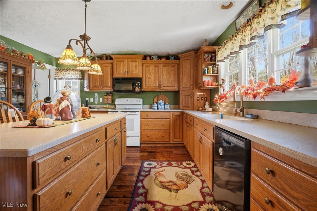 11800 Bass Lake Road Chardon OH 44024