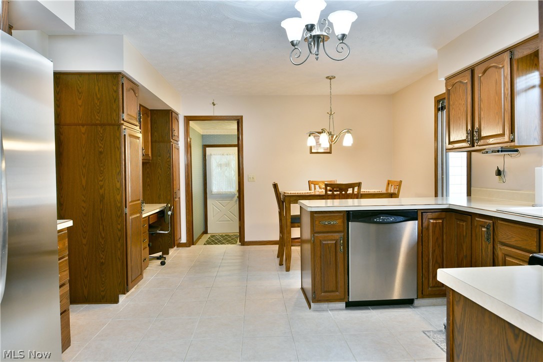 9540 Falcon Trak NE Warren OH 44484