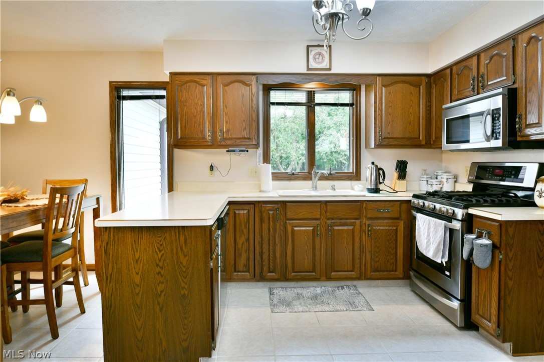 9540 Falcon Trak NE Warren OH 44484