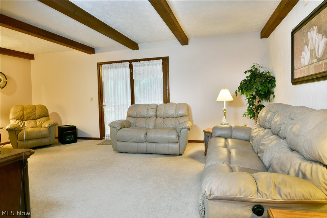 9540 Falcon Trak NE Warren OH 44484