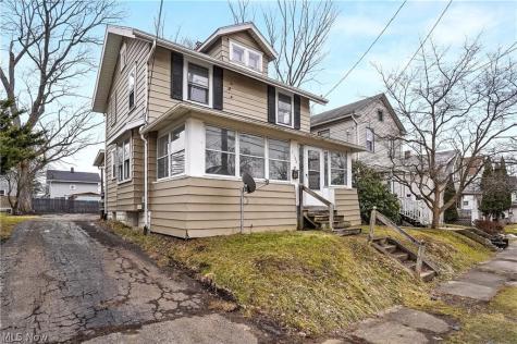 1155 Big Falls Avenue Akron OH 44310