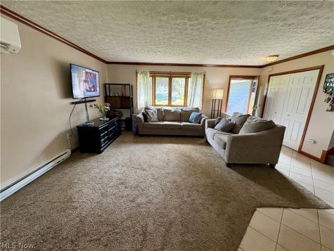 126 Valley Forge Circle Elyria OH 44035