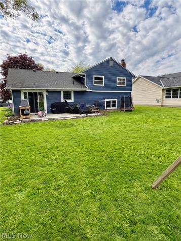 126 Valley Forge Circle Elyria OH 44035
