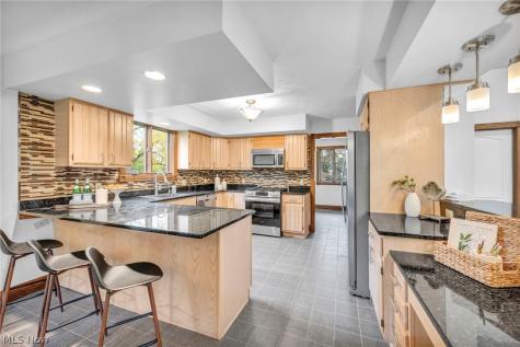 1118 Lake Martin Drive Kent OH 44240