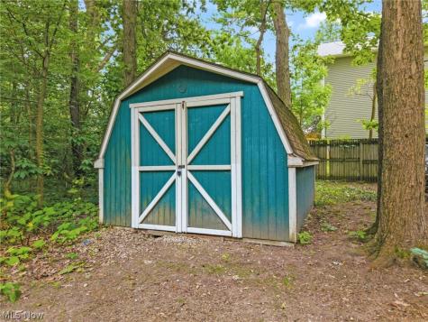 7910 Burkey Road NW North Canton OH 44720